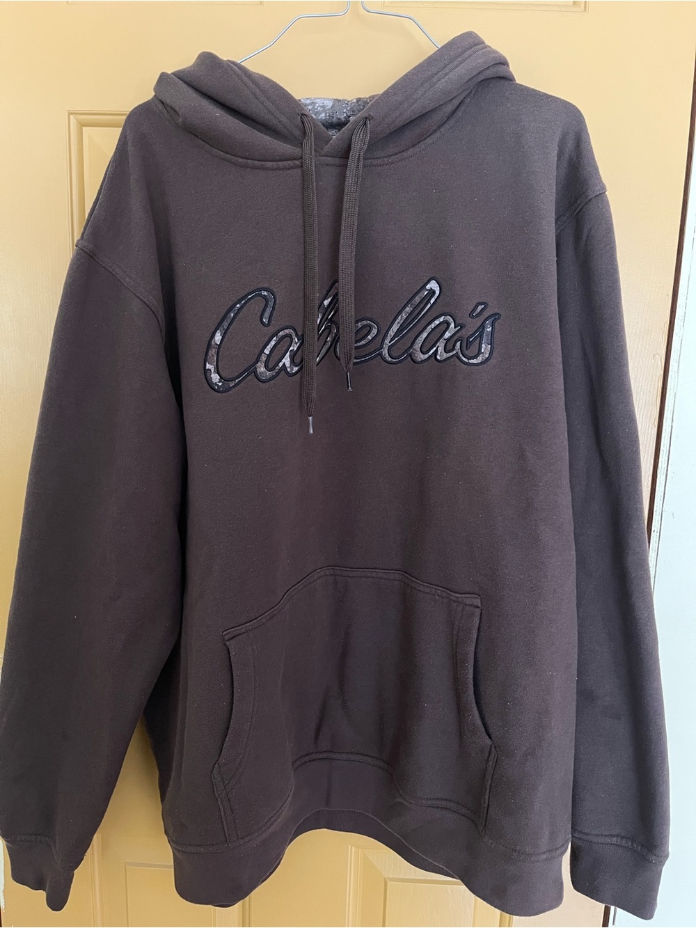 Cabela's Mens XL Brown and Camo Hoodie